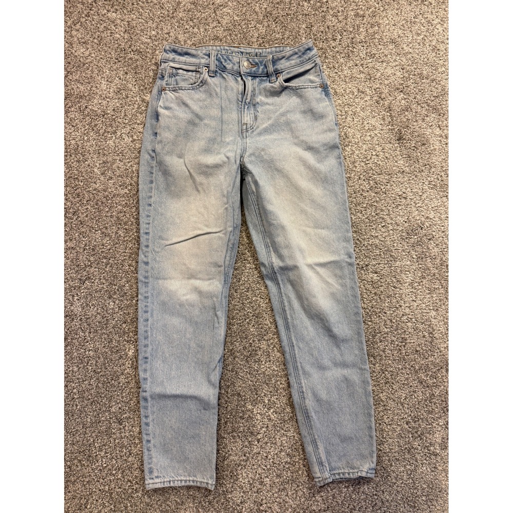 American Eagle Jeans Womens 4 Blue Mom Jean Strigid High Rise Light Wash Tapered